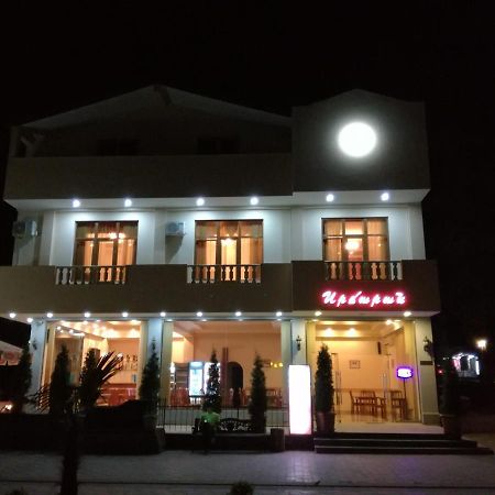 Ruzan Hotel Ijevan Exterior photo