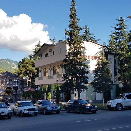 Ruzan Hotel Ijevan Exterior photo