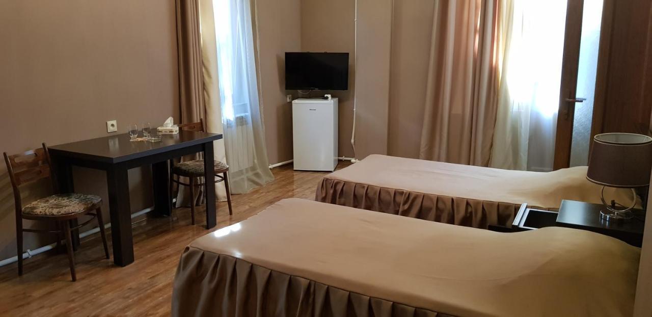 Ruzan Hotel Ijevan Exterior photo