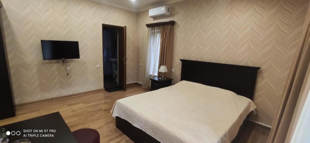 Ruzan Hotel Ijevan Exterior photo
